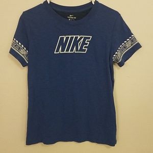 Nike T-Shirt